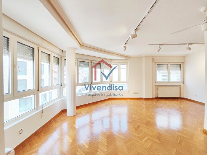 Piso en venta en Casco Histórico, Guadalajara Capital de 4 habitaciones