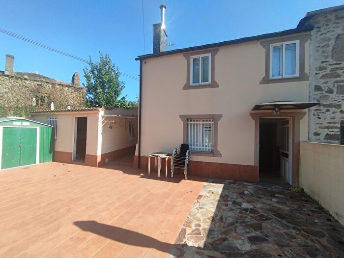 Casas en venta y pisos alquiler - 1