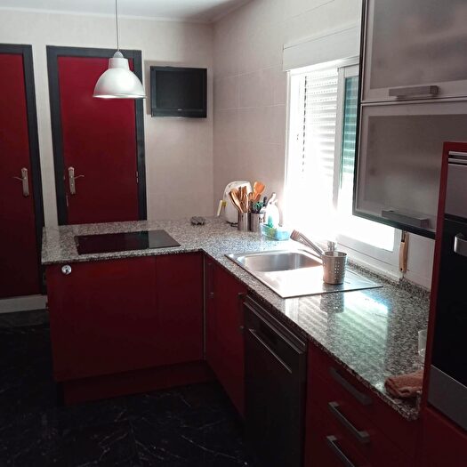 Casas en venta y pisos alquiler - 3