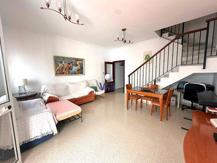 Casas en venta y pisos alquiler - 2