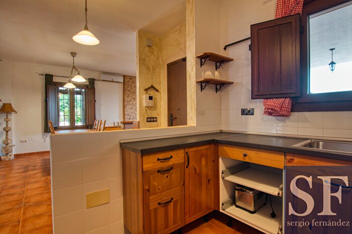 Casas en venta y pisos alquiler - 2