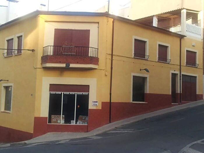 Casas en venta y pisos alquiler - 1