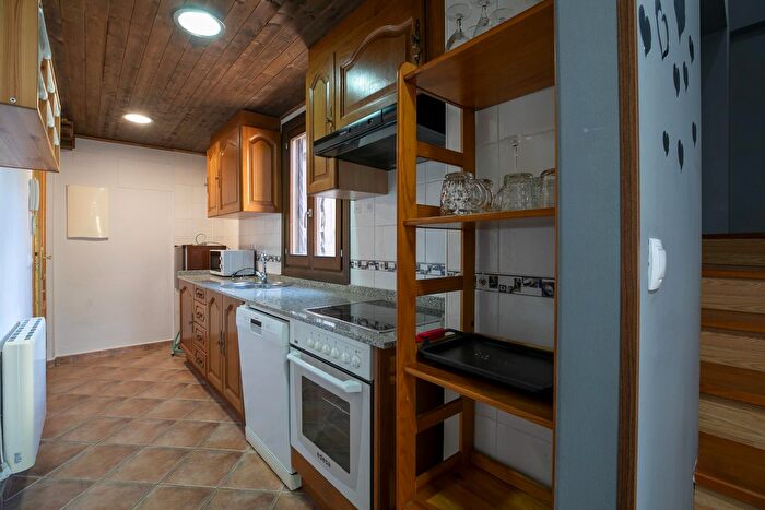 Casas en venta y pisos alquiler - 2