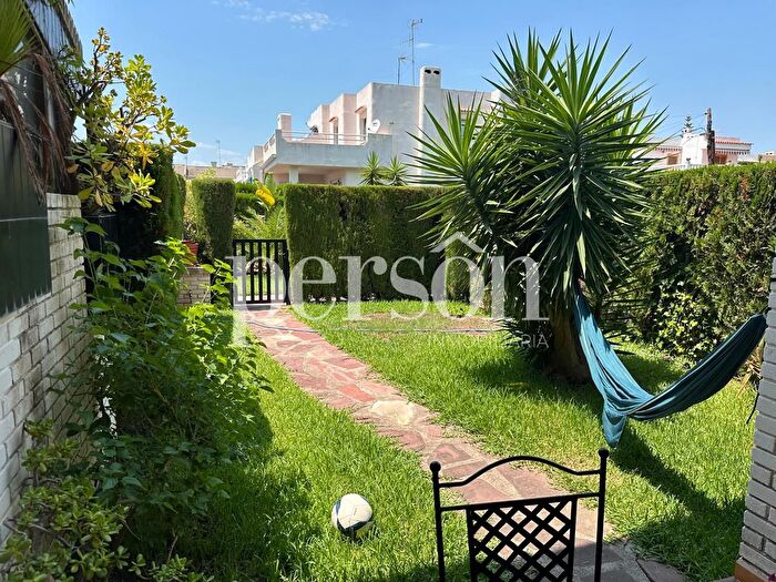 Casas en venta y pisos alquiler - 1
