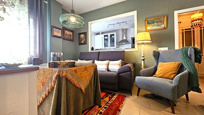 Casas en venta y pisos alquiler - 1