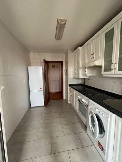Casas en venta y pisos alquiler - 2