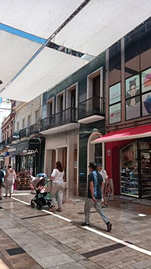 Casas en venta y pisos alquiler - 1