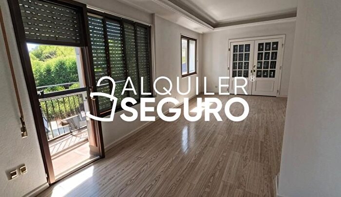 Casas en venta y pisos alquiler - 1