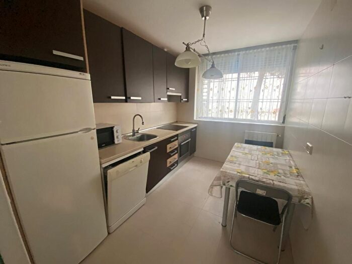 Casas en venta y pisos alquiler - 2
