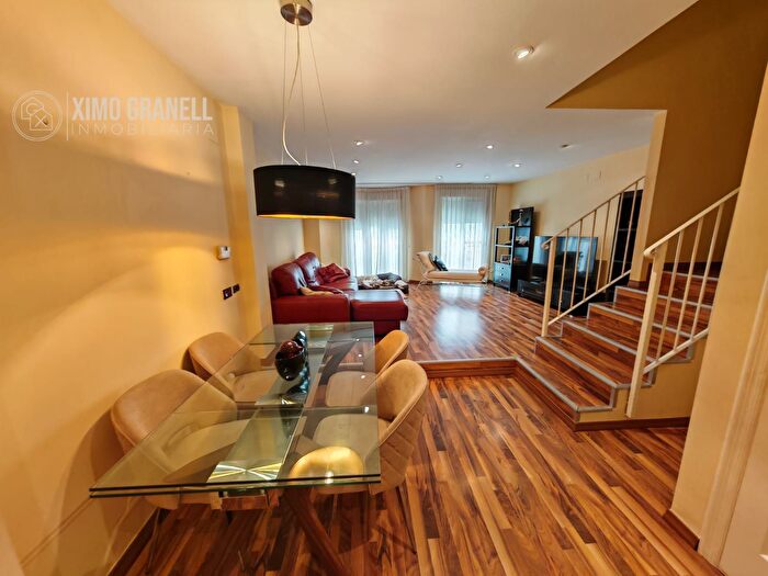 Casas en venta y pisos alquiler - 1