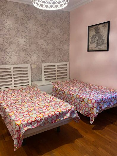 Casas en venta y pisos alquiler - 3