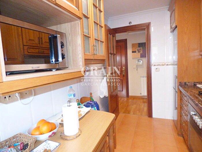 Casas en venta y pisos alquiler - 2