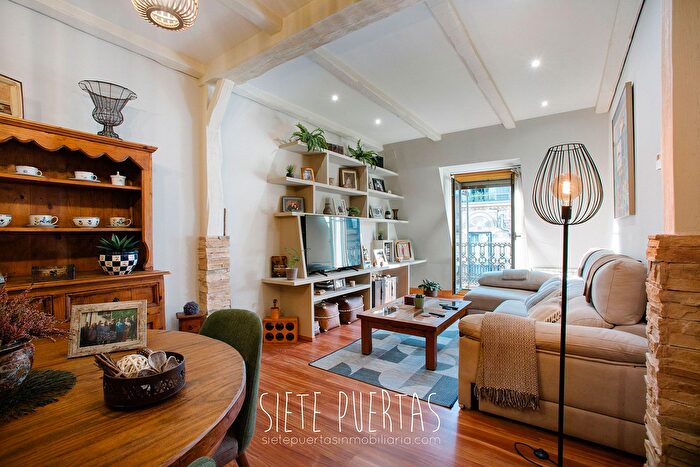 Casas en venta y pisos alquiler - 3