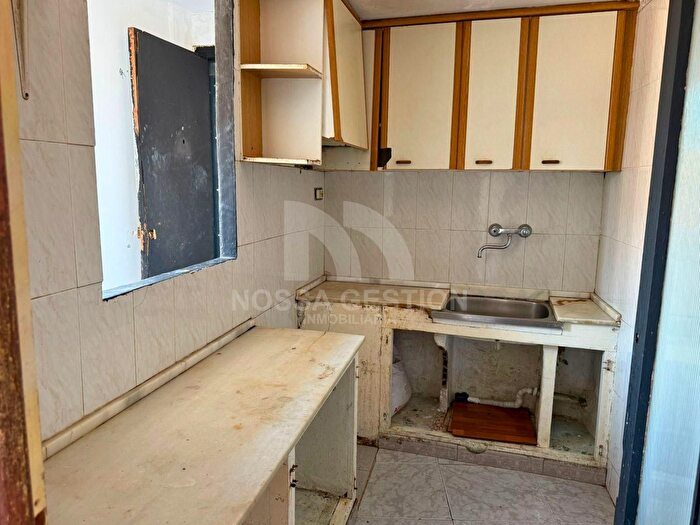 Casas en venta y pisos alquiler - 3