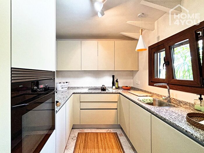 Casas en venta y pisos alquiler - 3