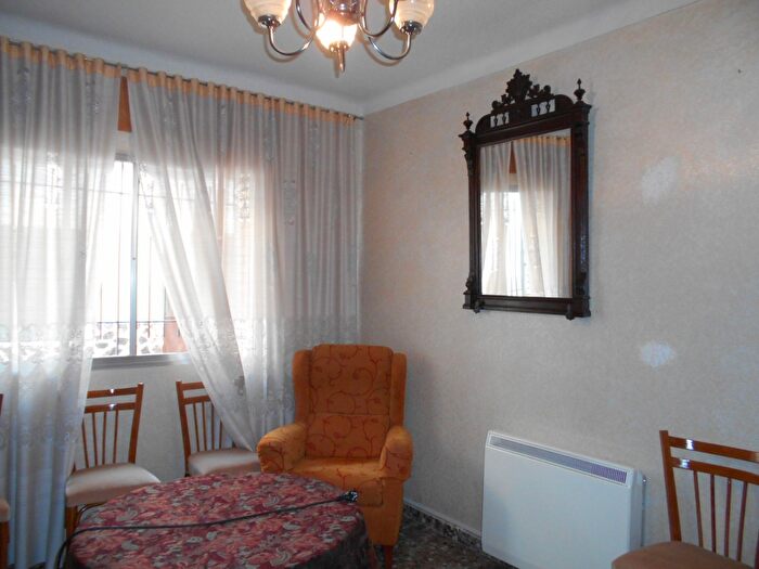 Casas en venta y pisos alquiler - 1