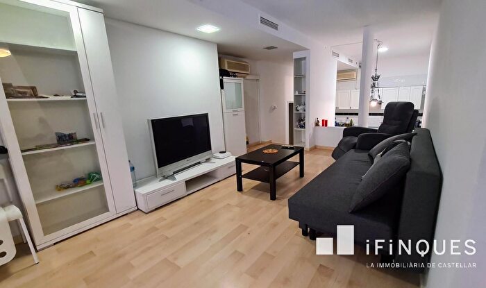 Casas en venta y pisos alquiler - 1