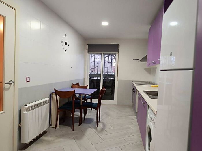 Casas en venta y pisos alquiler - 2