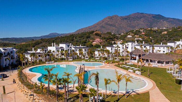 Piso en venta en Altos de Estepona, Estepona de 3 habitaciones