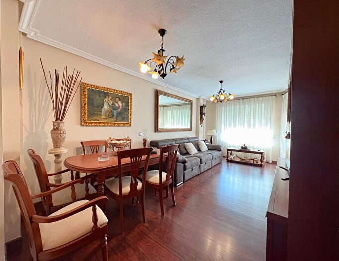 Casas en venta y pisos alquiler - 1