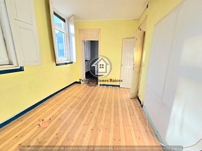 Piso en venta en Centro Urbano, As Travesas Balaídos de 4 habitaciones