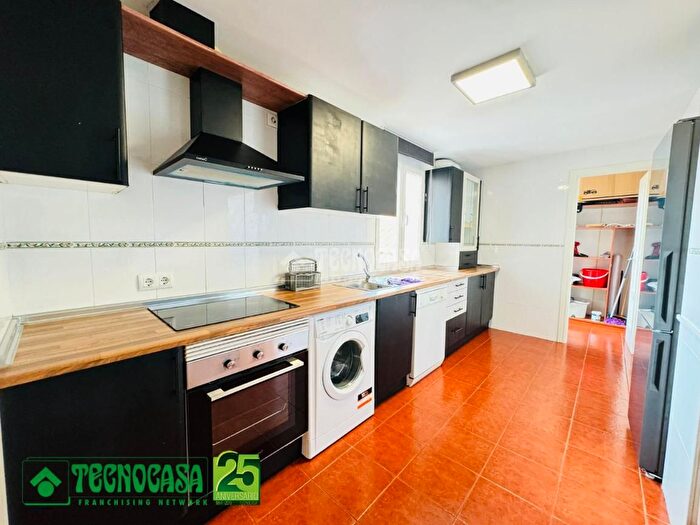 Casas en venta y pisos alquiler - 2