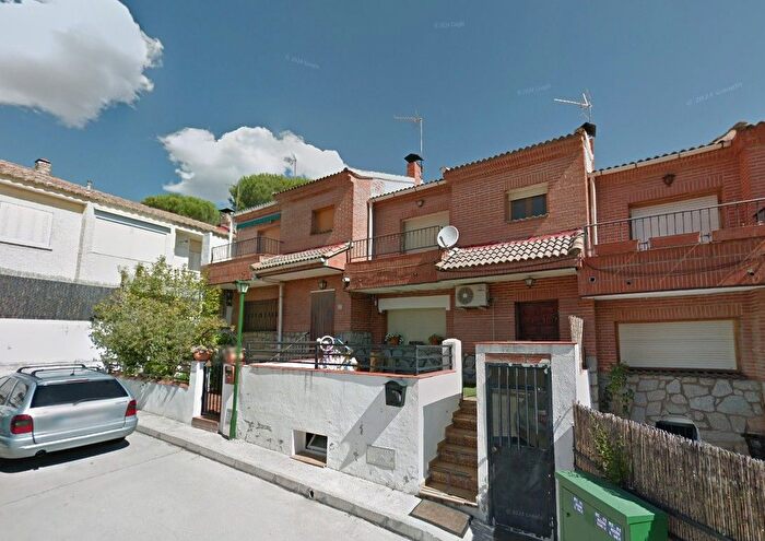 Piso en venta en Cebreros, Ávila de 3 habitaciones