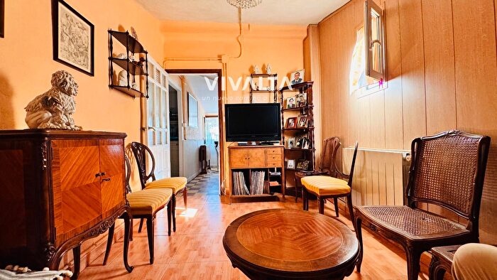 Casas en venta y pisos alquiler - 3