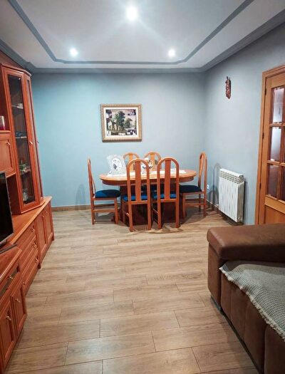 Casas en venta y pisos alquiler - 1