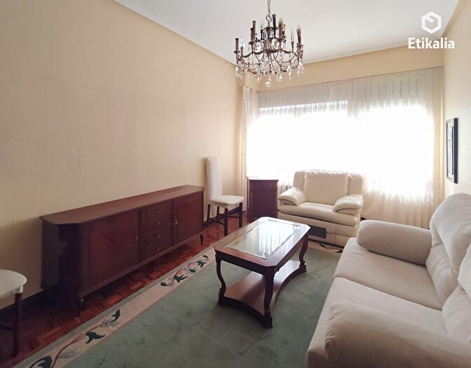 Casas en venta y pisos alquiler - 1