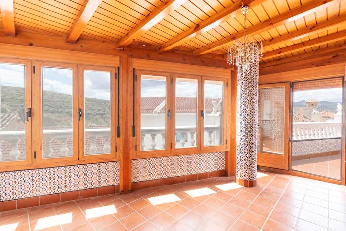 Casa en venta en Lecrín, Granada de 3 habitaciones