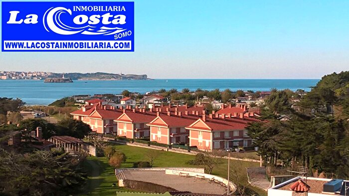 Casa en venta en Loredo, Ribamontán al Mar de 2 habitaciones