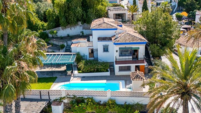 Casa en venta en Velilla Velilla Taramay, Almuñécar de 5 habitaciones