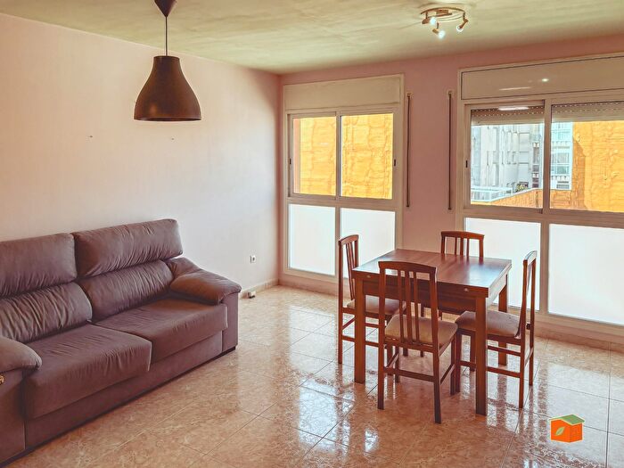 Casas en venta y pisos alquiler - 1