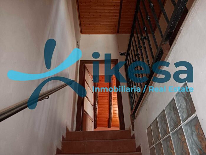 Casas en venta y pisos alquiler - 2