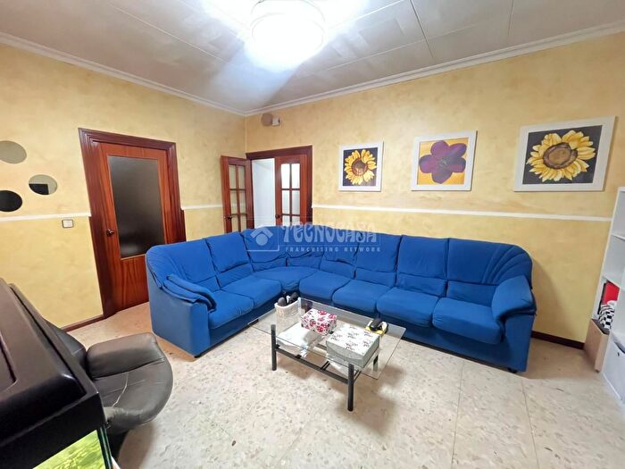 Casas en venta y pisos alquiler - 2