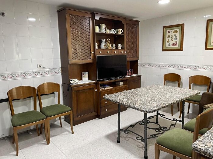 Piso en venta en PonienteSur, Vista Alegre Parque Cruz Conde de 5 habitaciones