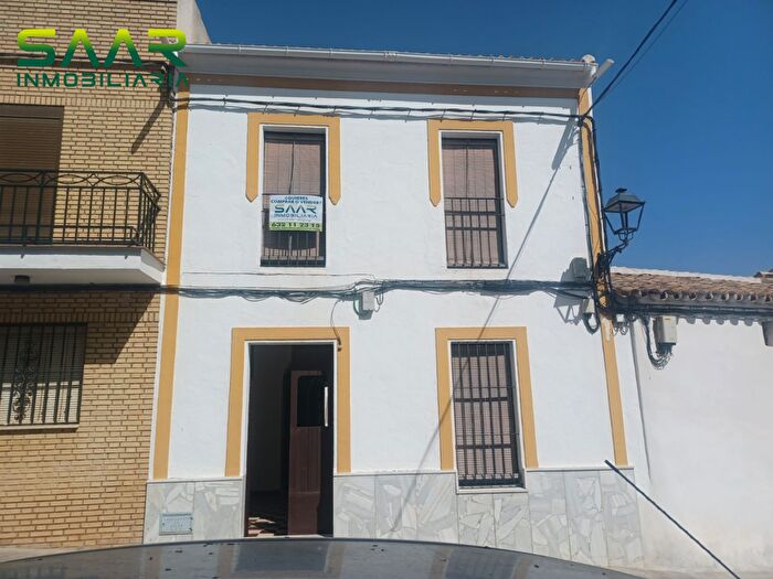 Casas en venta y pisos alquiler - 1