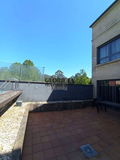 Casa en venta en Gondomar, Pontevedra de 6 habitaciones