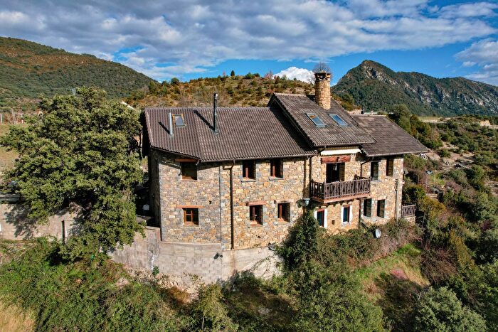 Casa en venta en Fanlo, Huesca de 6 habitaciones