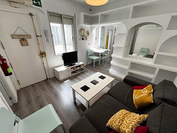 Piso en alquiler en Centro, Palacio de 2 habitaciones