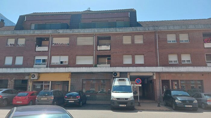 Casas en venta y pisos alquiler - 1