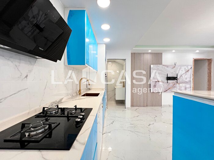 Casa en venta en Artigues Llefià, Llefià de 2 habitaciones
