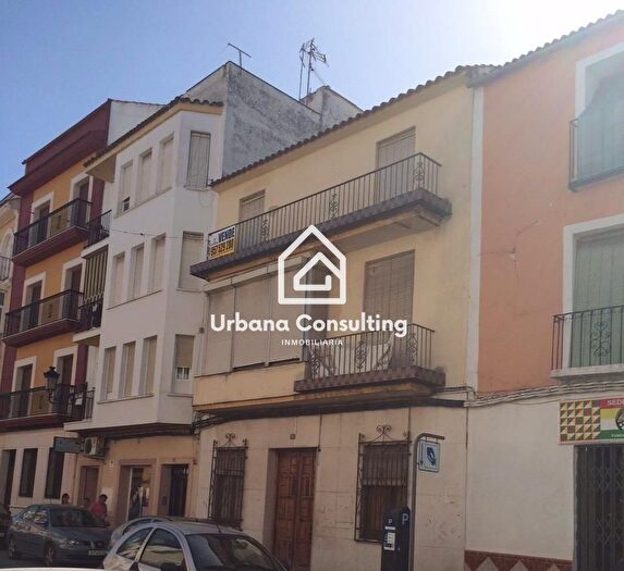 Casas en venta y pisos alquiler - 1