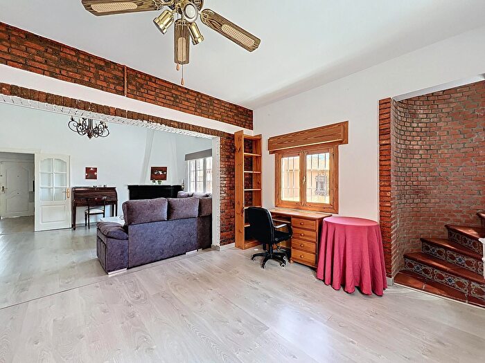 Casas en venta y pisos alquiler - 2