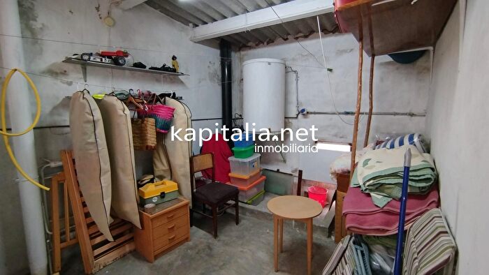 Casas en venta y pisos alquiler - 2
