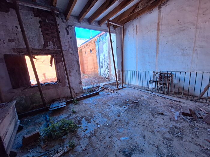 Casas en venta y pisos alquiler - 3