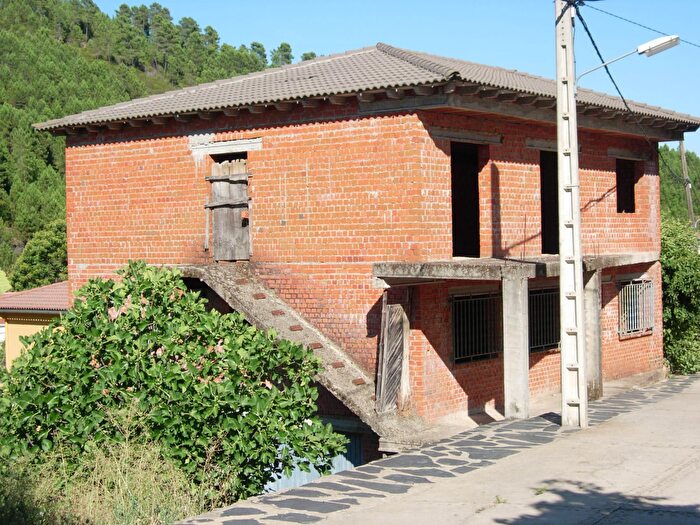 Casa en venta en Pinofranqueado, Cáceres de 6 habitaciones