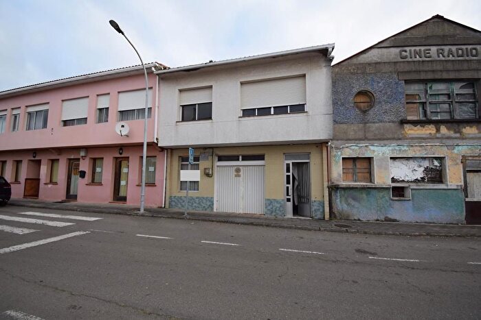 Casa en venta en Vilarmaior, A Coruña de 5 habitaciones