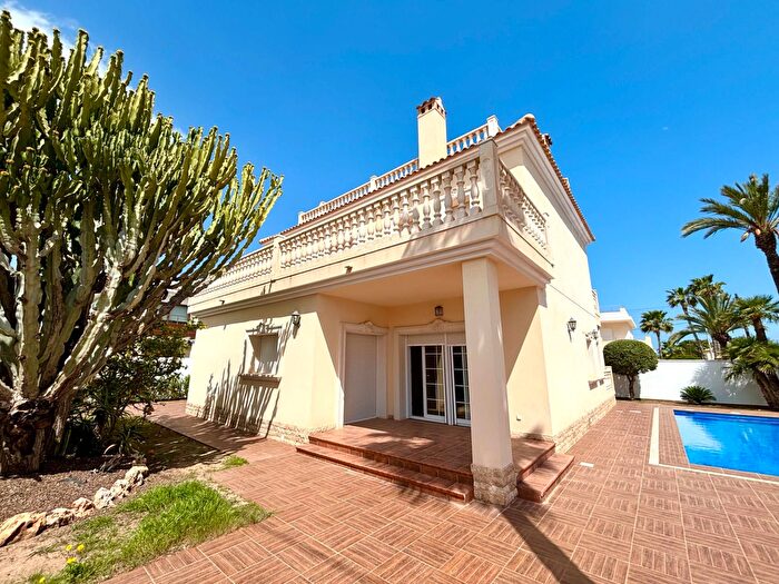 Casas en venta y pisos alquiler - 1
